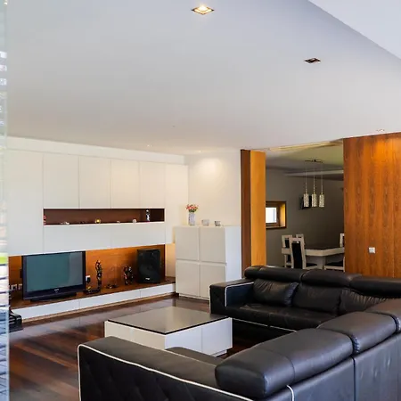Exclusive & - By Proguest Villa *