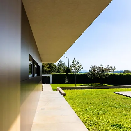 Exclusive & * Vila Verde